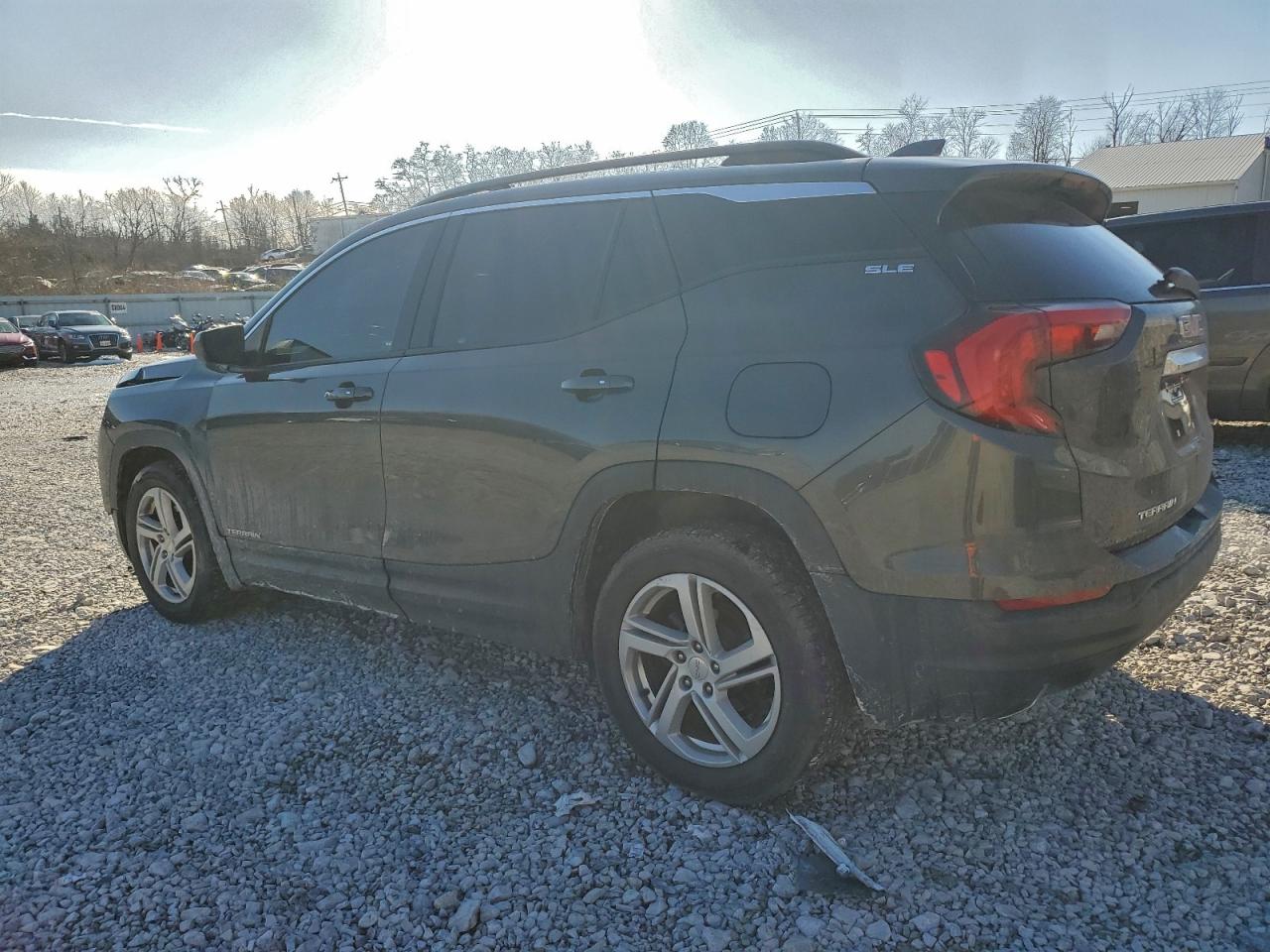2018 GMC TERRAIN SLE photo 2