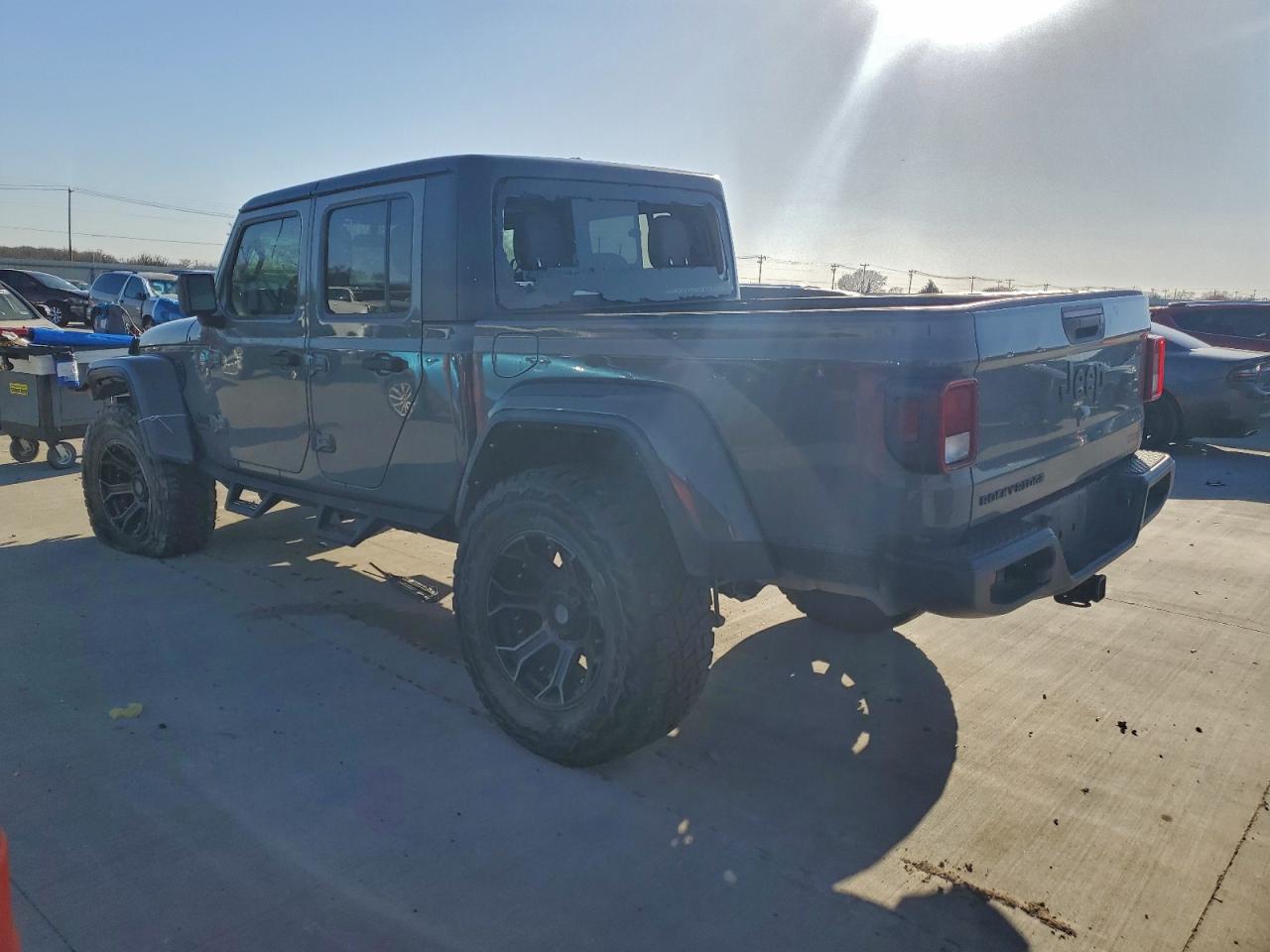 2021 JEEP GLADIATOR SPORT photo 2