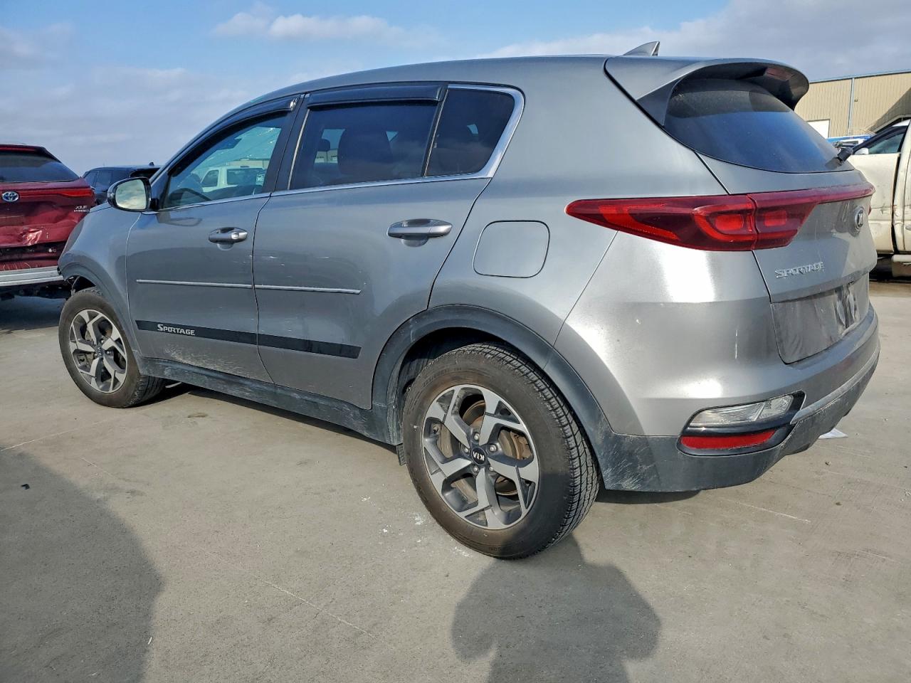 2020 KIA SPORTAGE LX photo 2