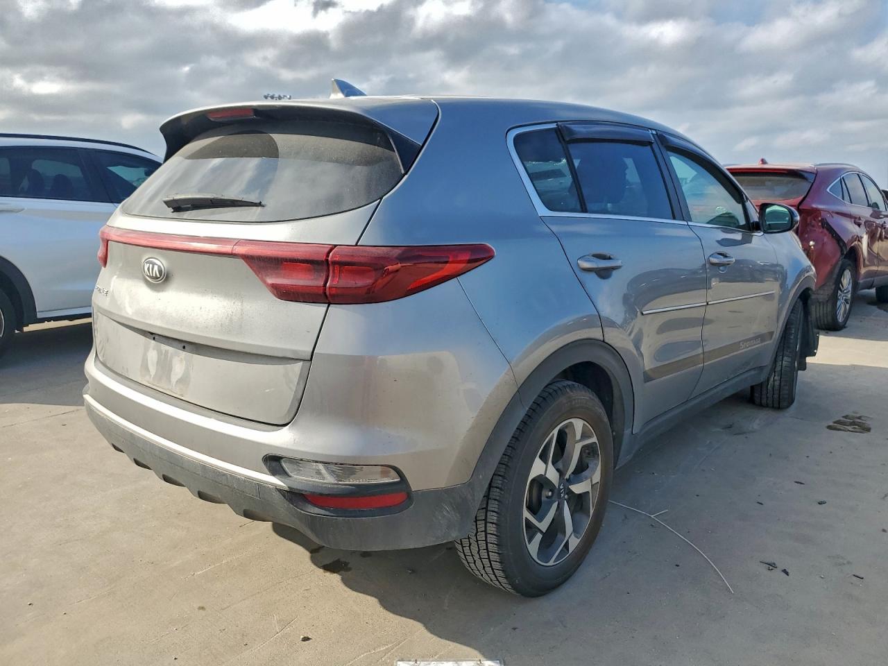 2020 KIA SPORTAGE LX photo 3