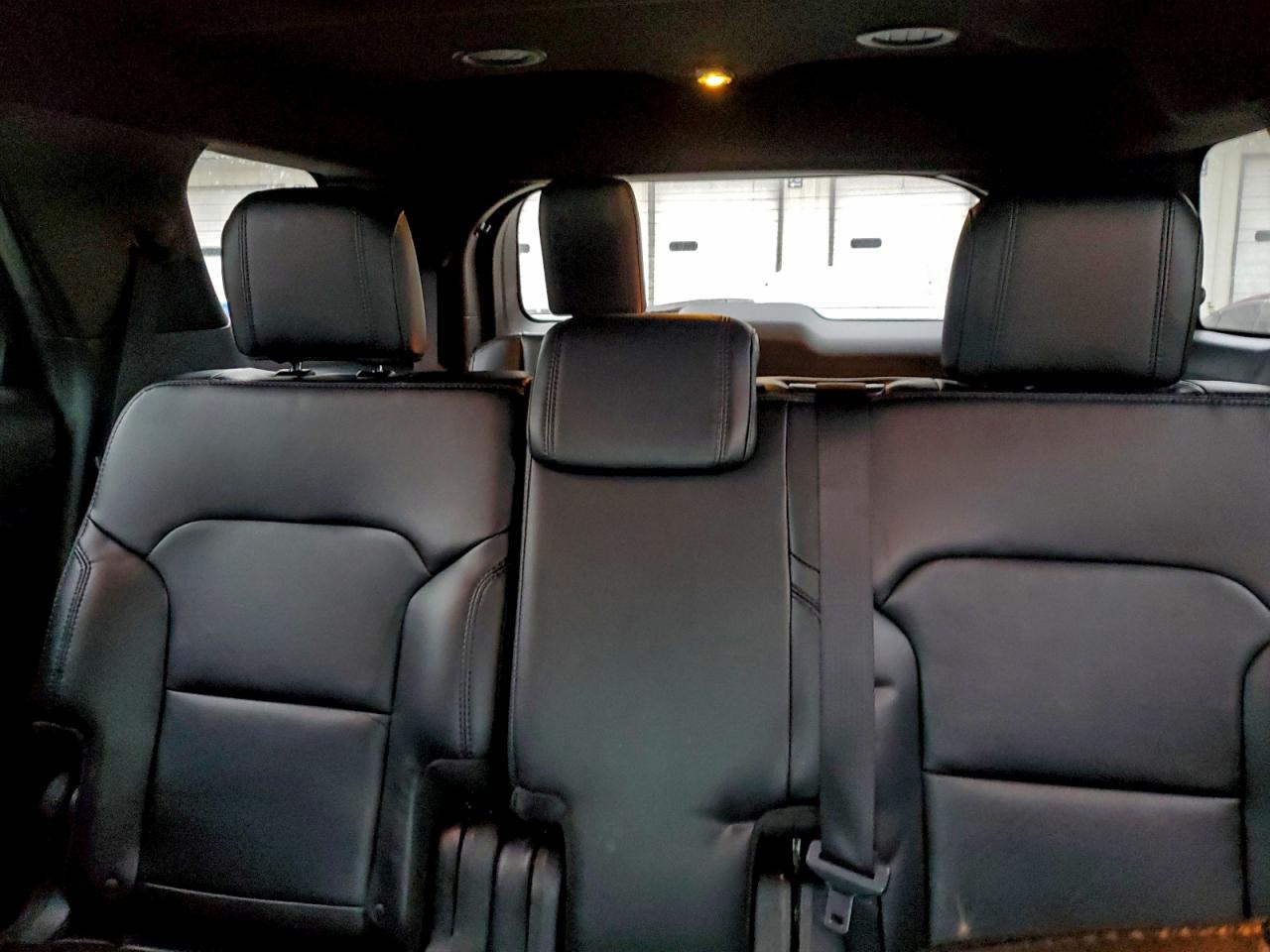 2017 FORD EXPLORER XLT photo 19