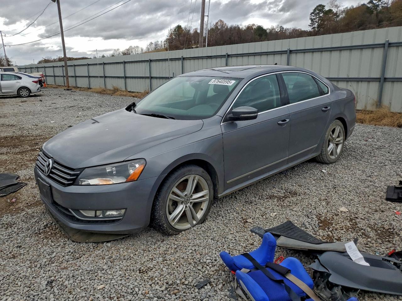 2015 VOLKSWAGEN PASSAT