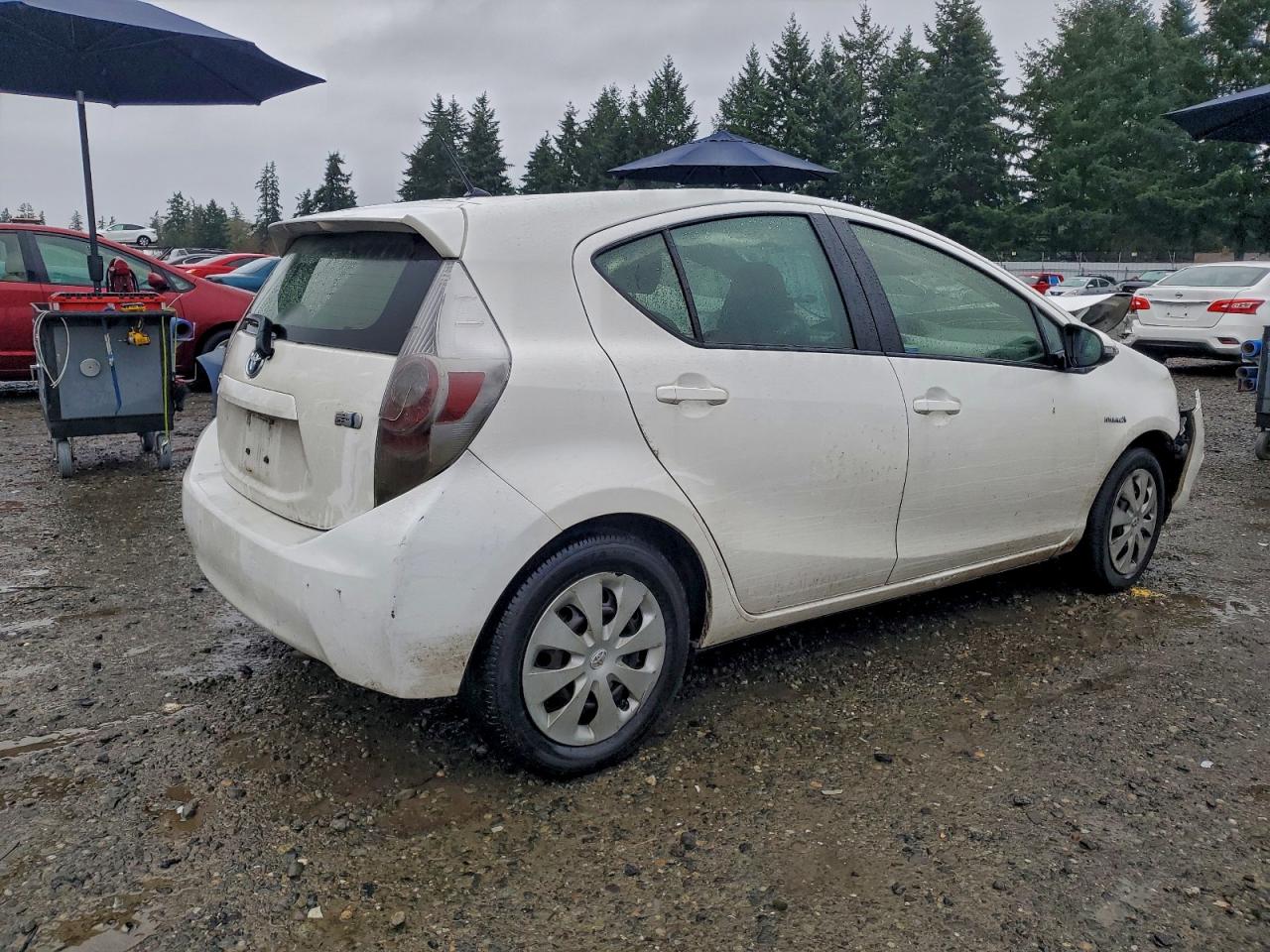 2012 TOYOTA PRIUS C photo 3