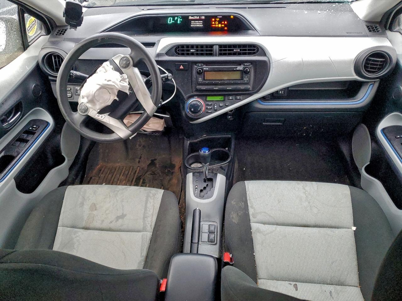 2012 TOYOTA PRIUS C photo 8