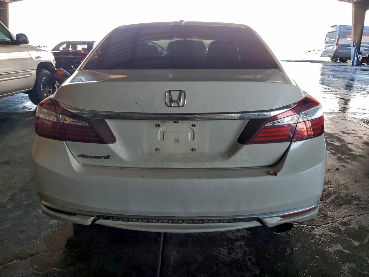 2017 HONDA ACCORD EXL photo 6