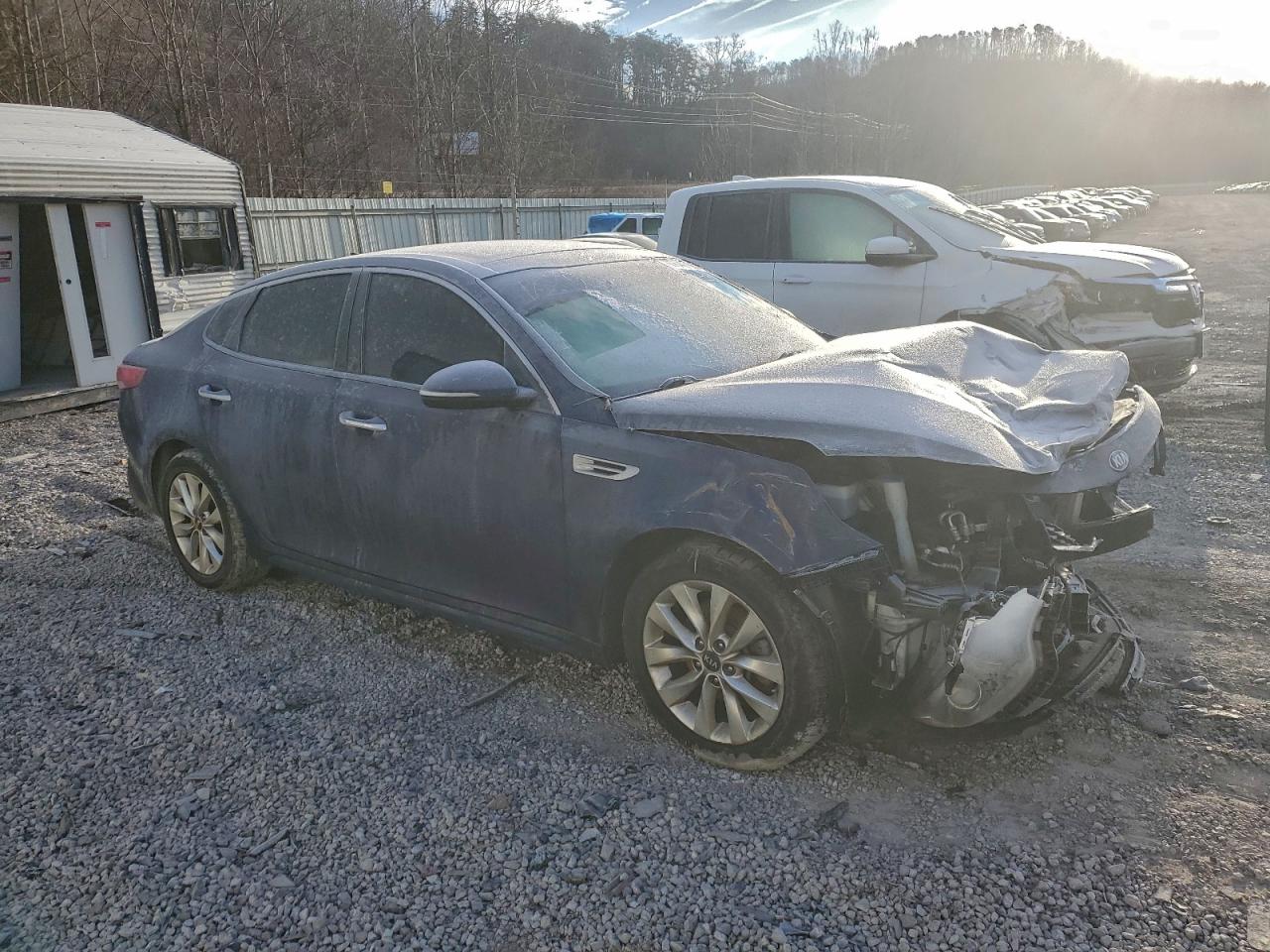 2018 KIA OPTIMA LX photo 4