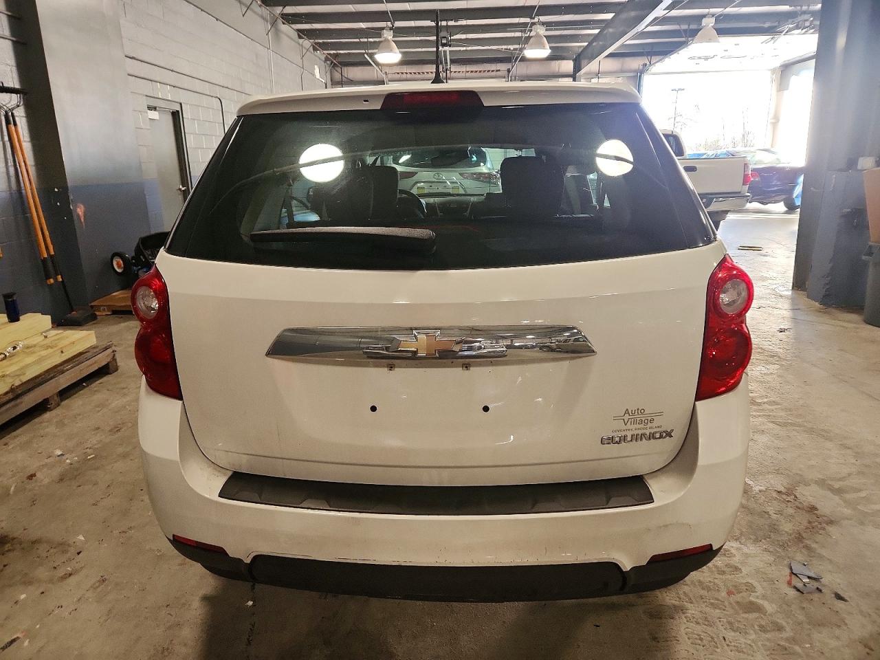 2013 CHEVROLET EQUINOX LS photo 11