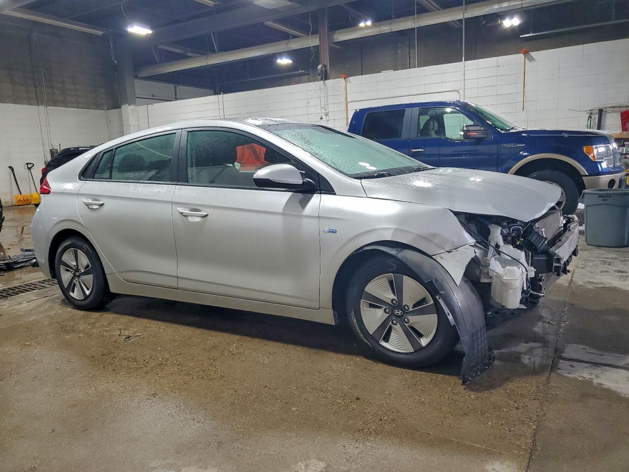 2017 HYUNDAI IONIQ BLUE photo 4