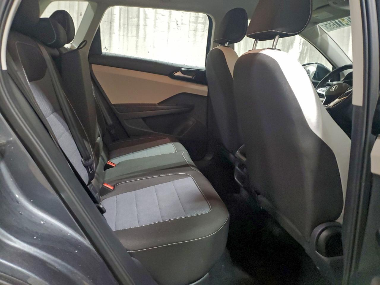 2025 VOLKSWAGEN TAOS S photo 11