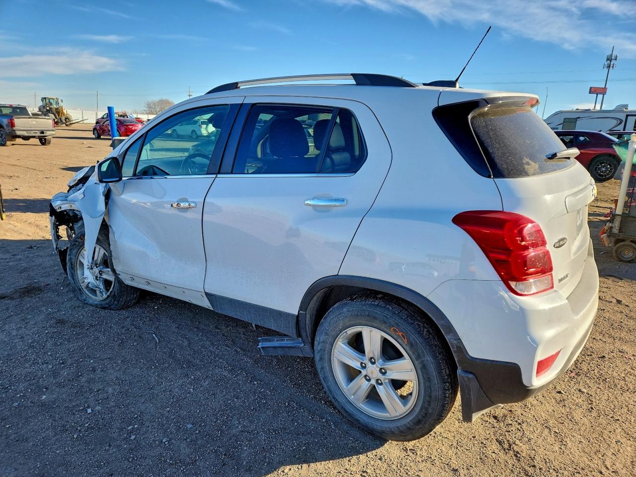 2020 CHEVROLET TRAX 1LT photo 2