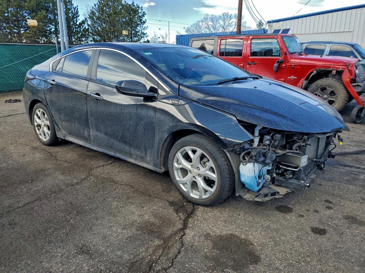 2017 CHEVROLET VOLT PREMIER photo 4