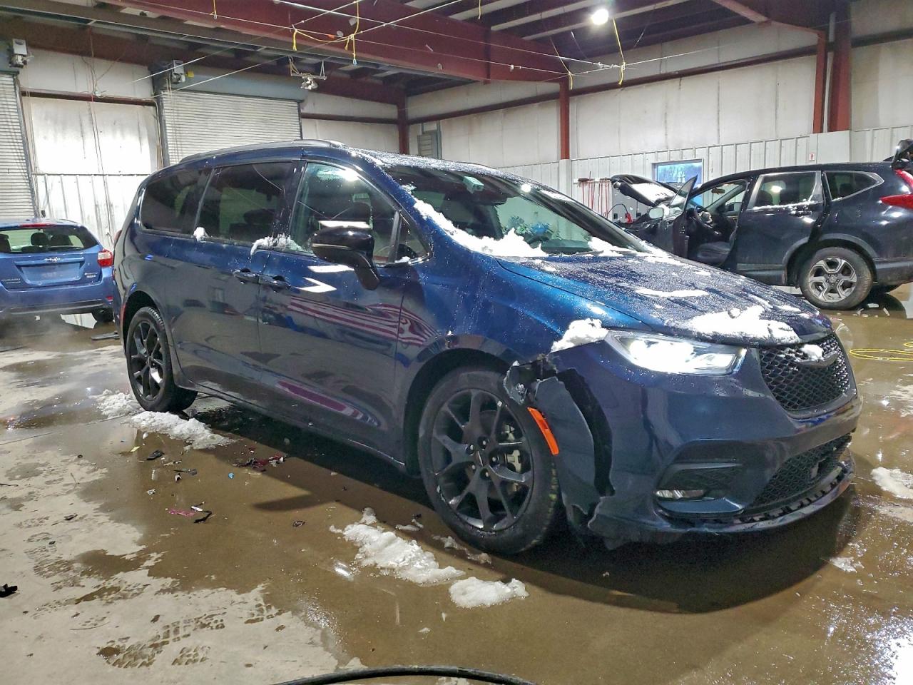 2025 CHRYSLER PACIFICA LIMITED photo 4