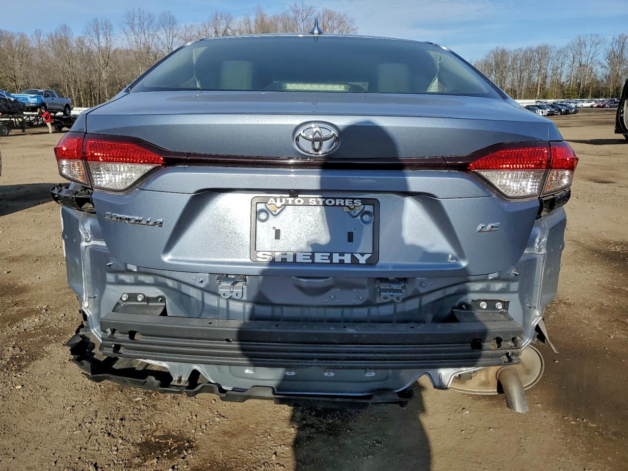 2022 TOYOTA COROLLA LE photo 6
