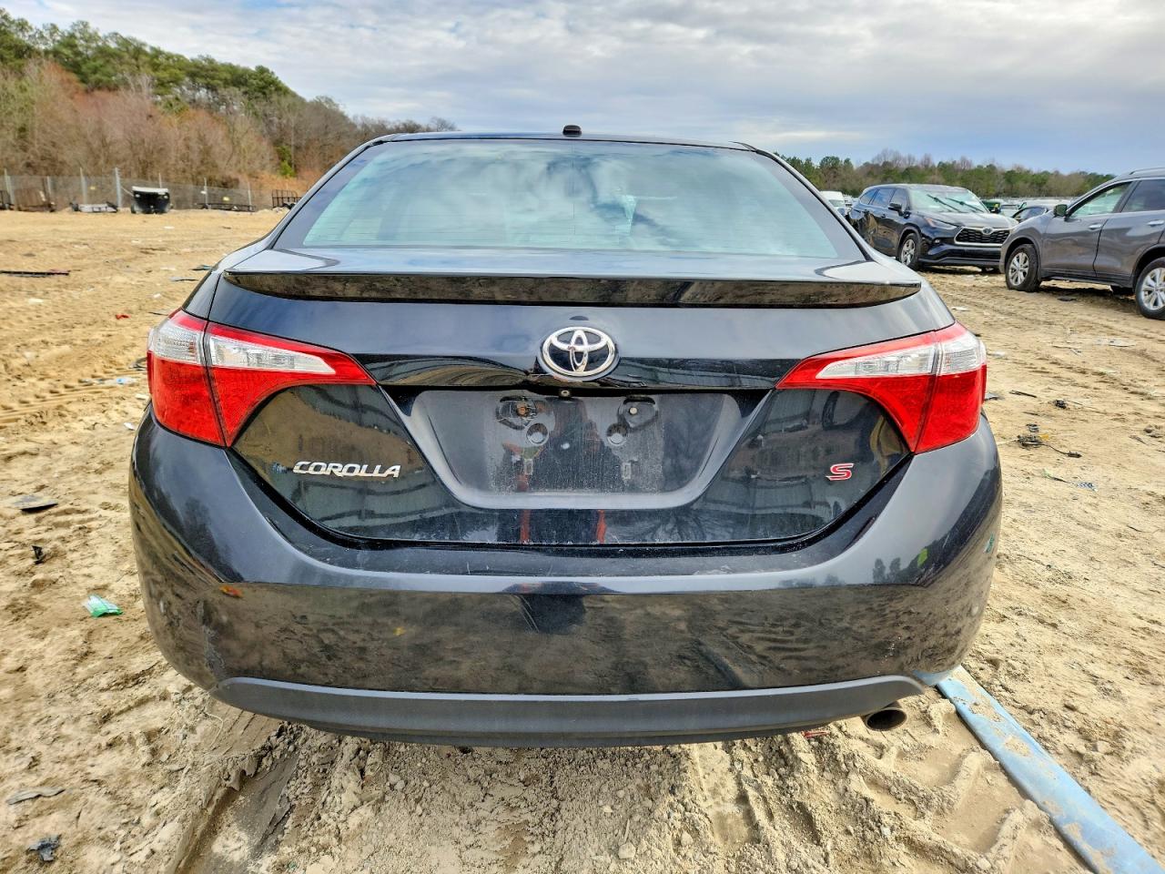 2015 TOYOTA COROLLA L photo 6