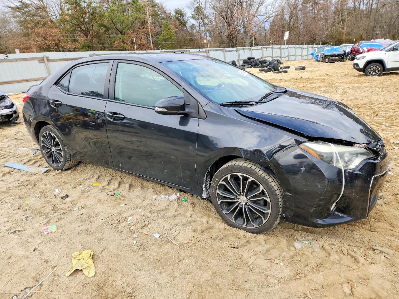 2015 TOYOTA COROLLA L photo 4