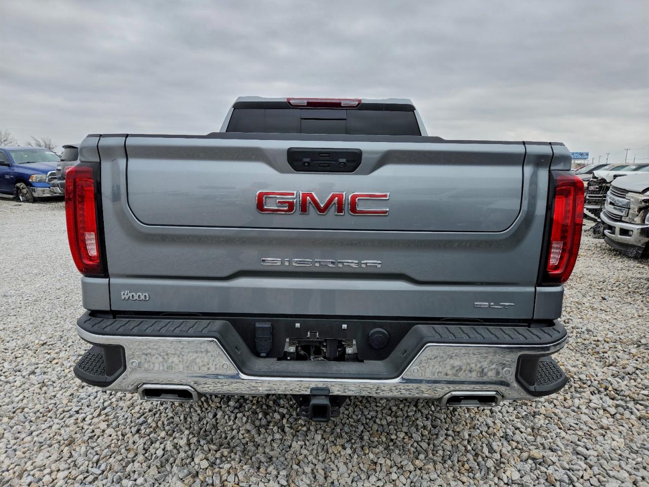 2025 GMC SIERRA K1500 SLT photo 6
