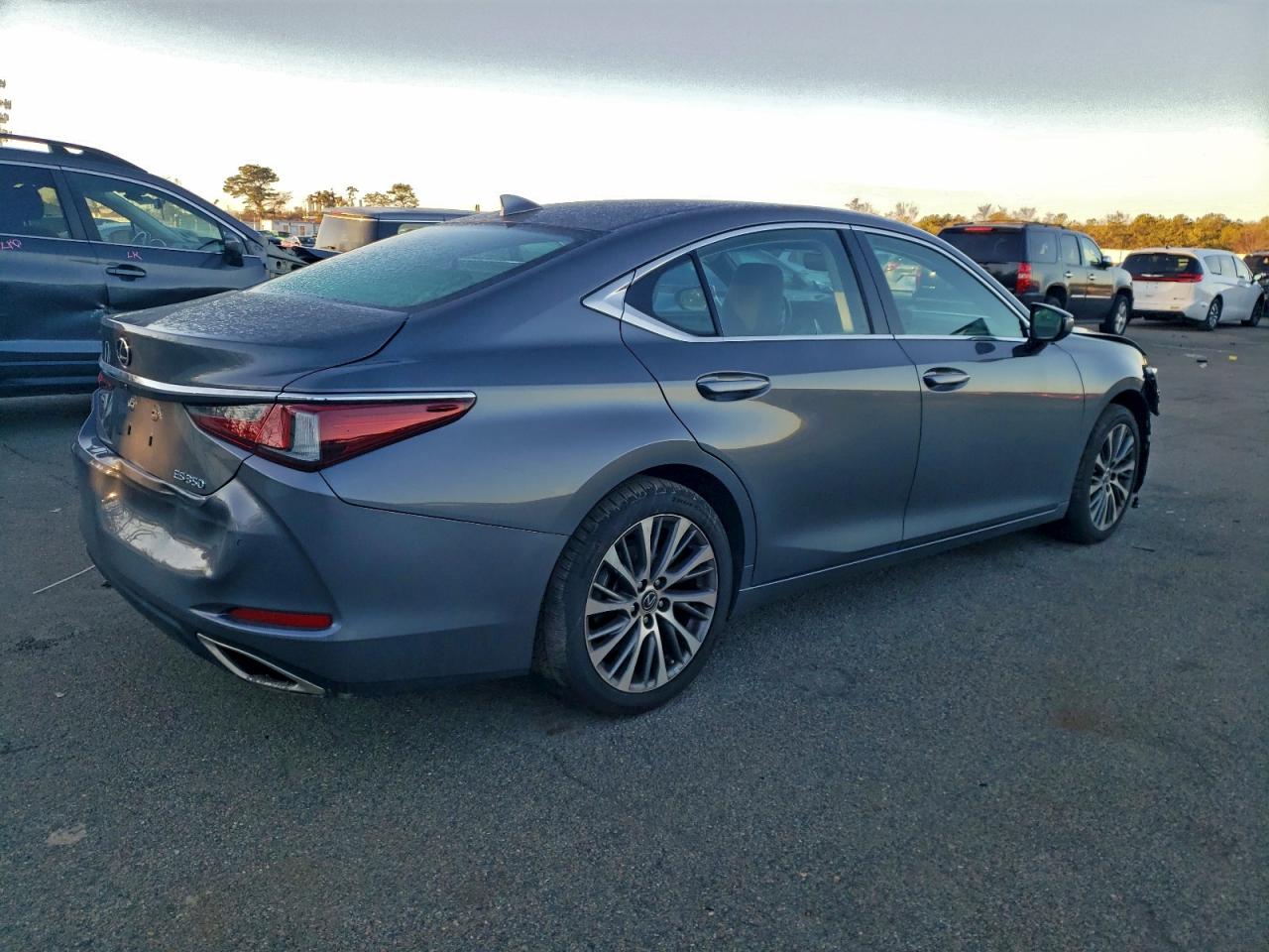 2021 LEXUS ES 350 BASE photo 3