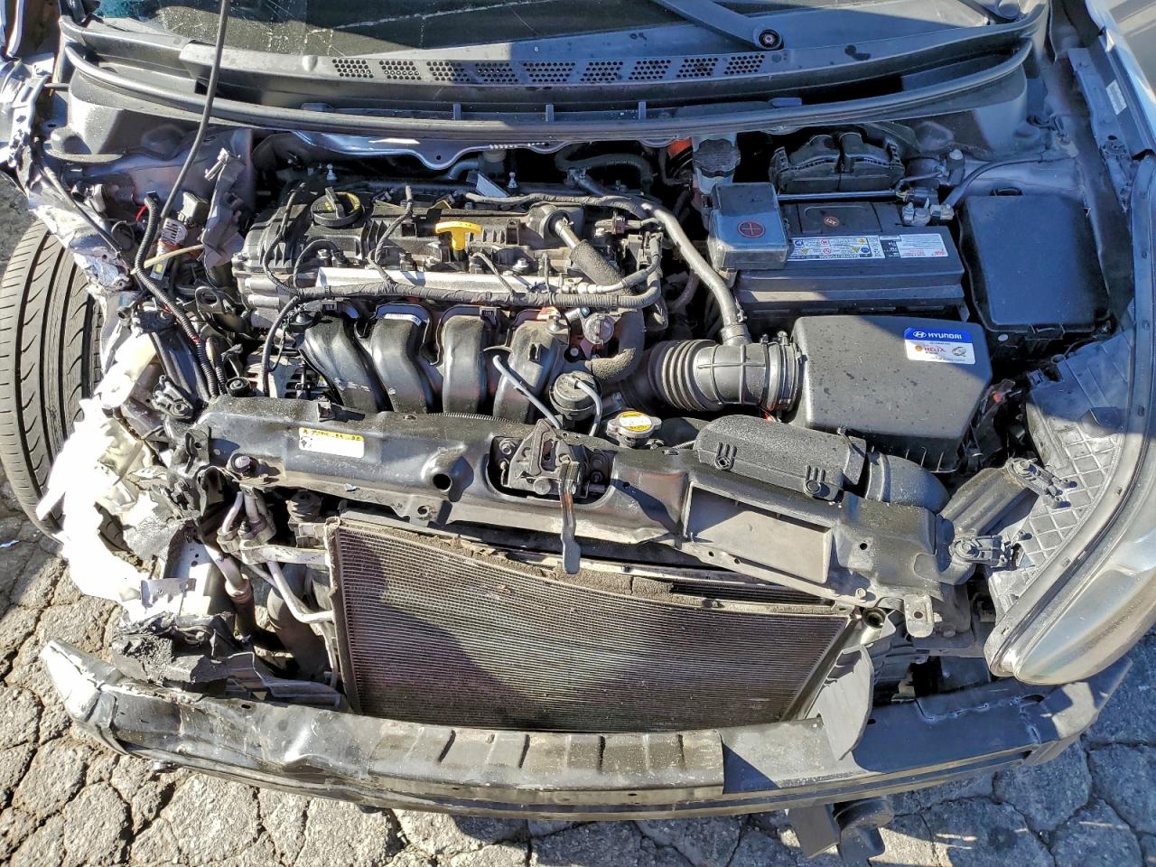 2012 HYUNDAI ELANTRA photo 21