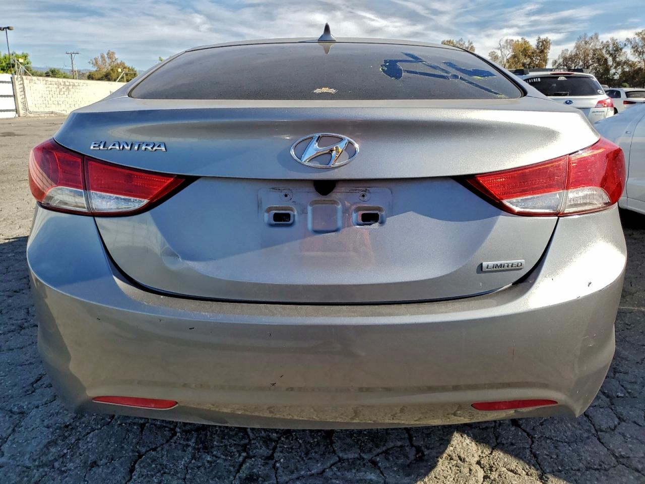 2012 HYUNDAI ELANTRA photo 11