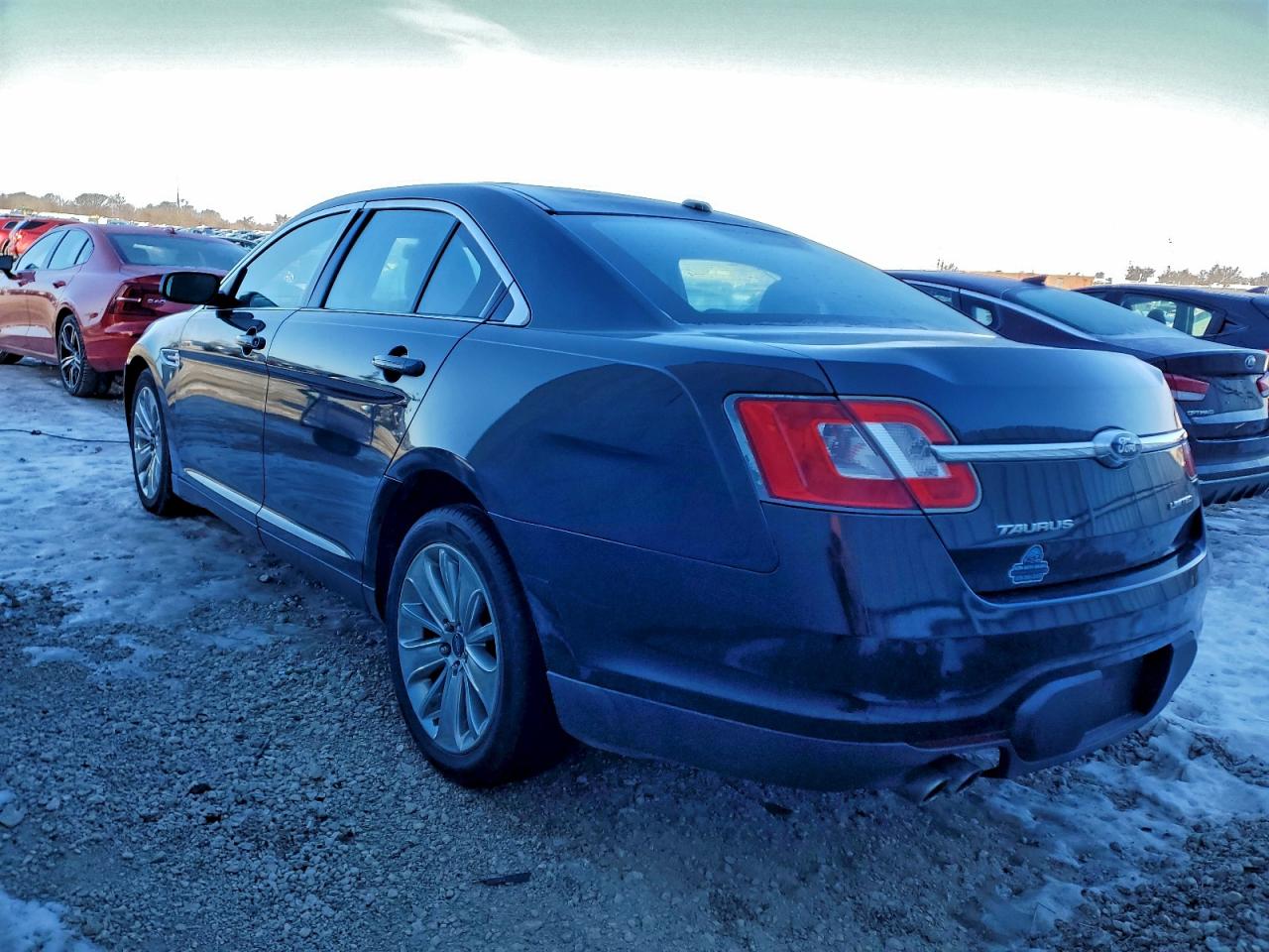 2011 FORD TAURUS LIMITED photo 2