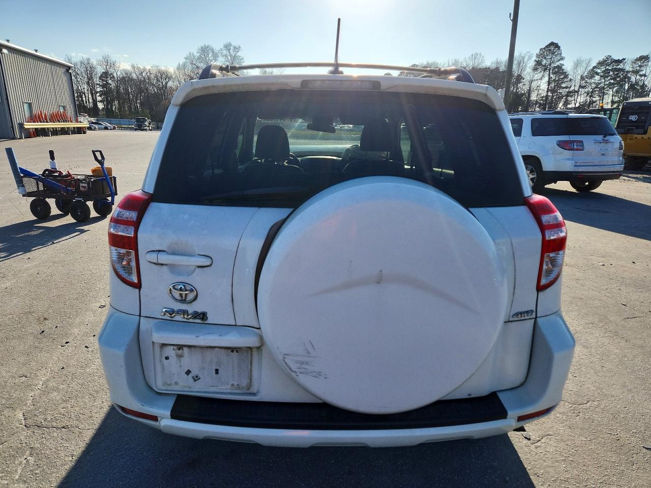 2011 TOYOTA RAV4 photo 6