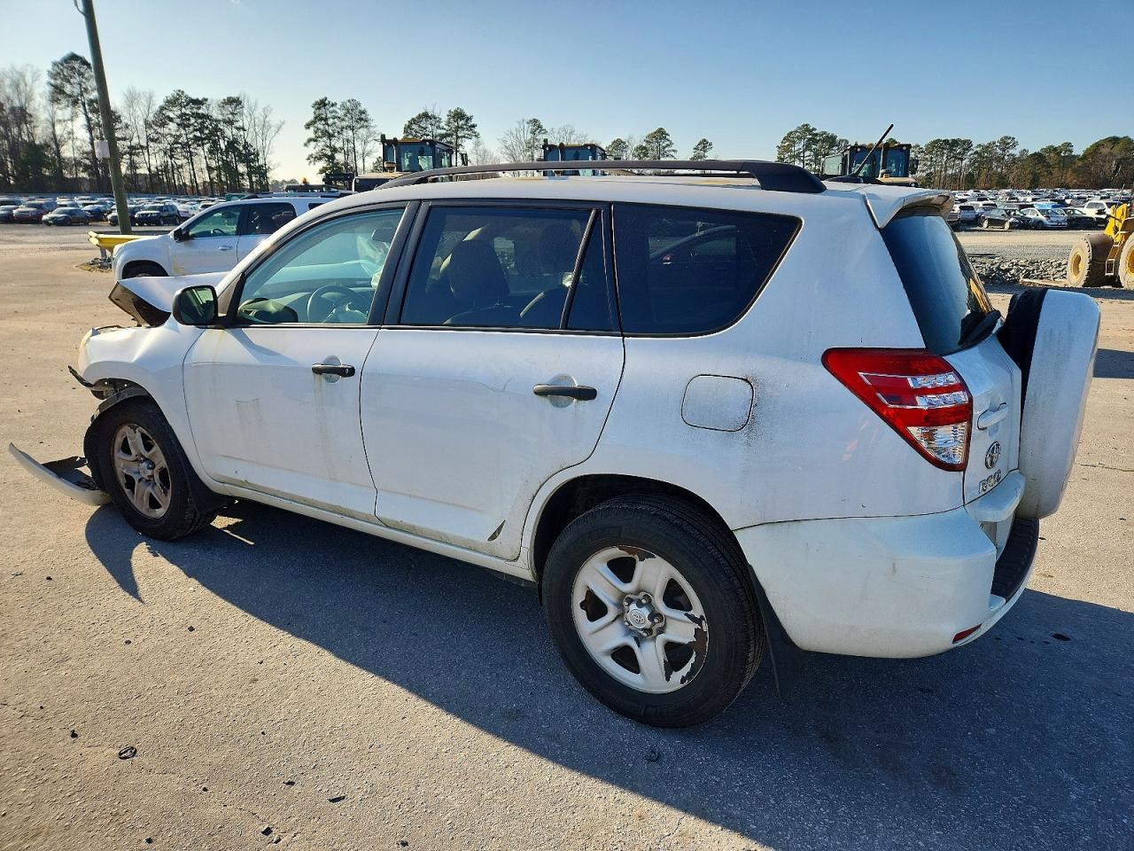 2011 TOYOTA RAV4 photo 2