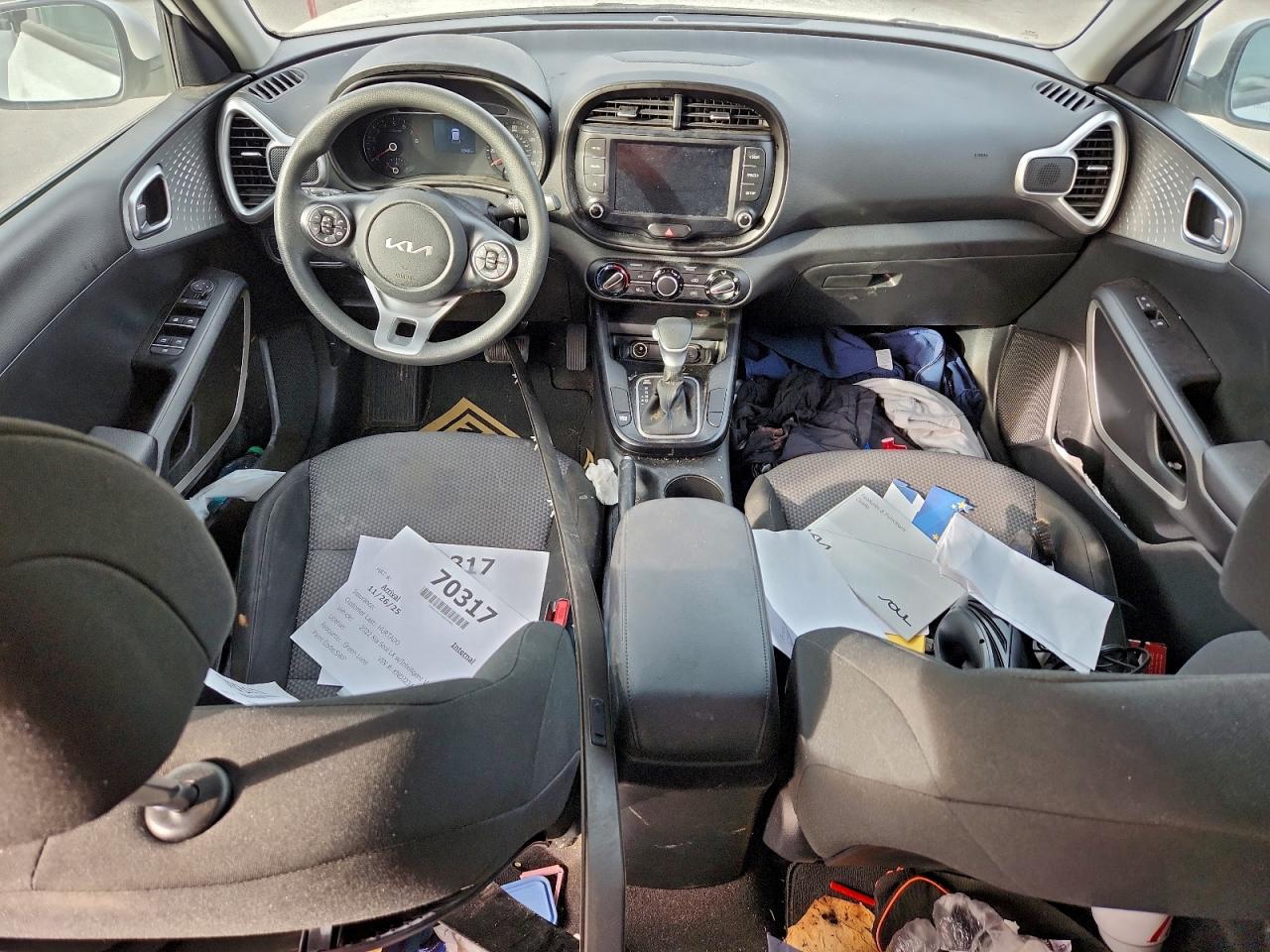 2022 KIA SOUL LX photo 8