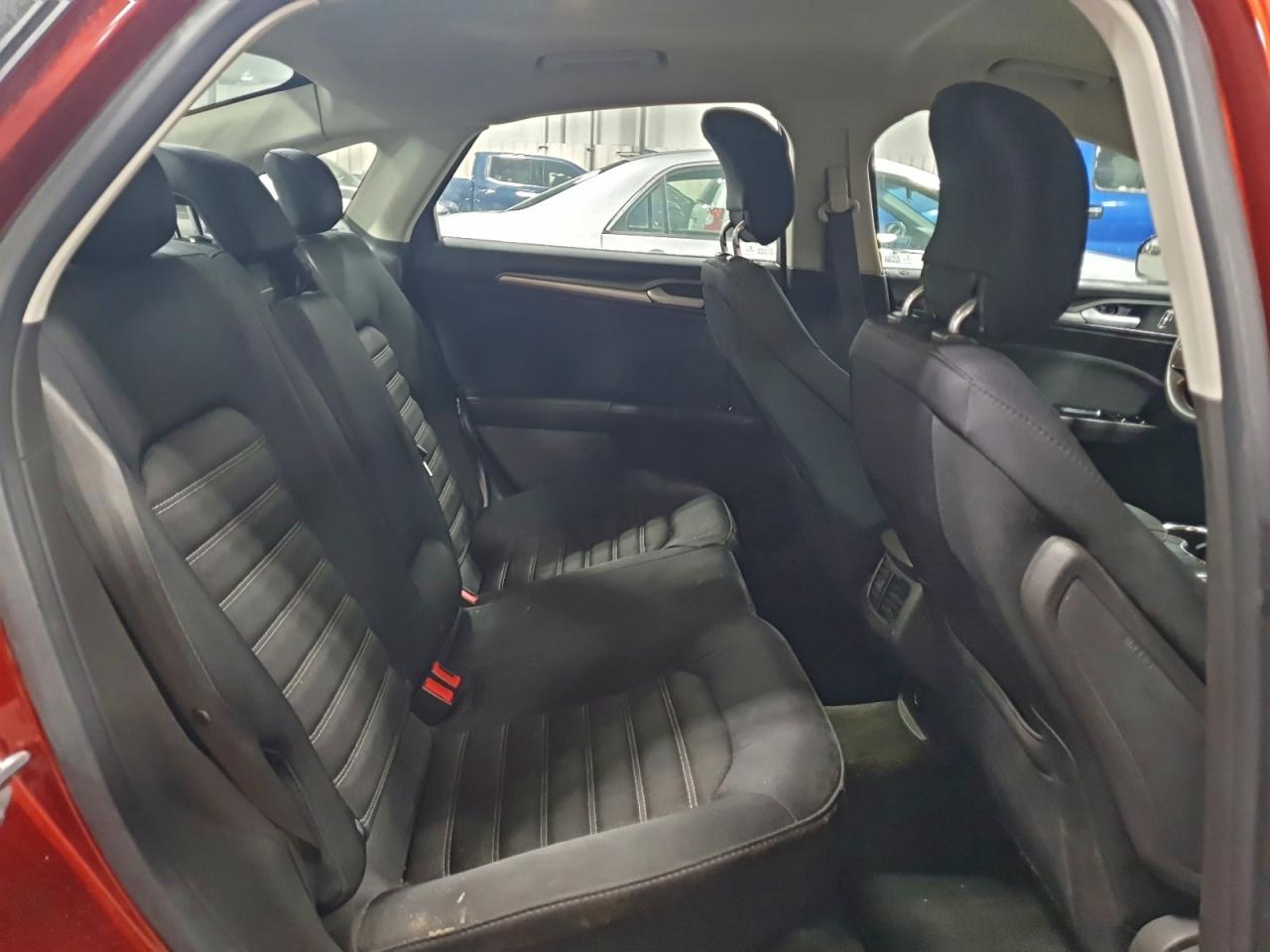 2014 FORD FUSION SE photo 10