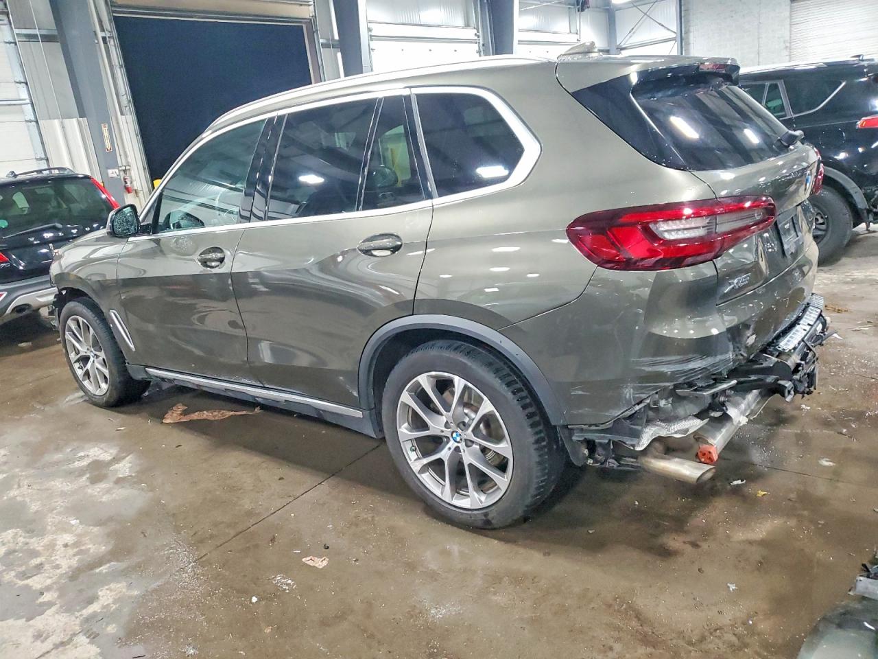2022 BMW X5 XDRIVE40I photo 2