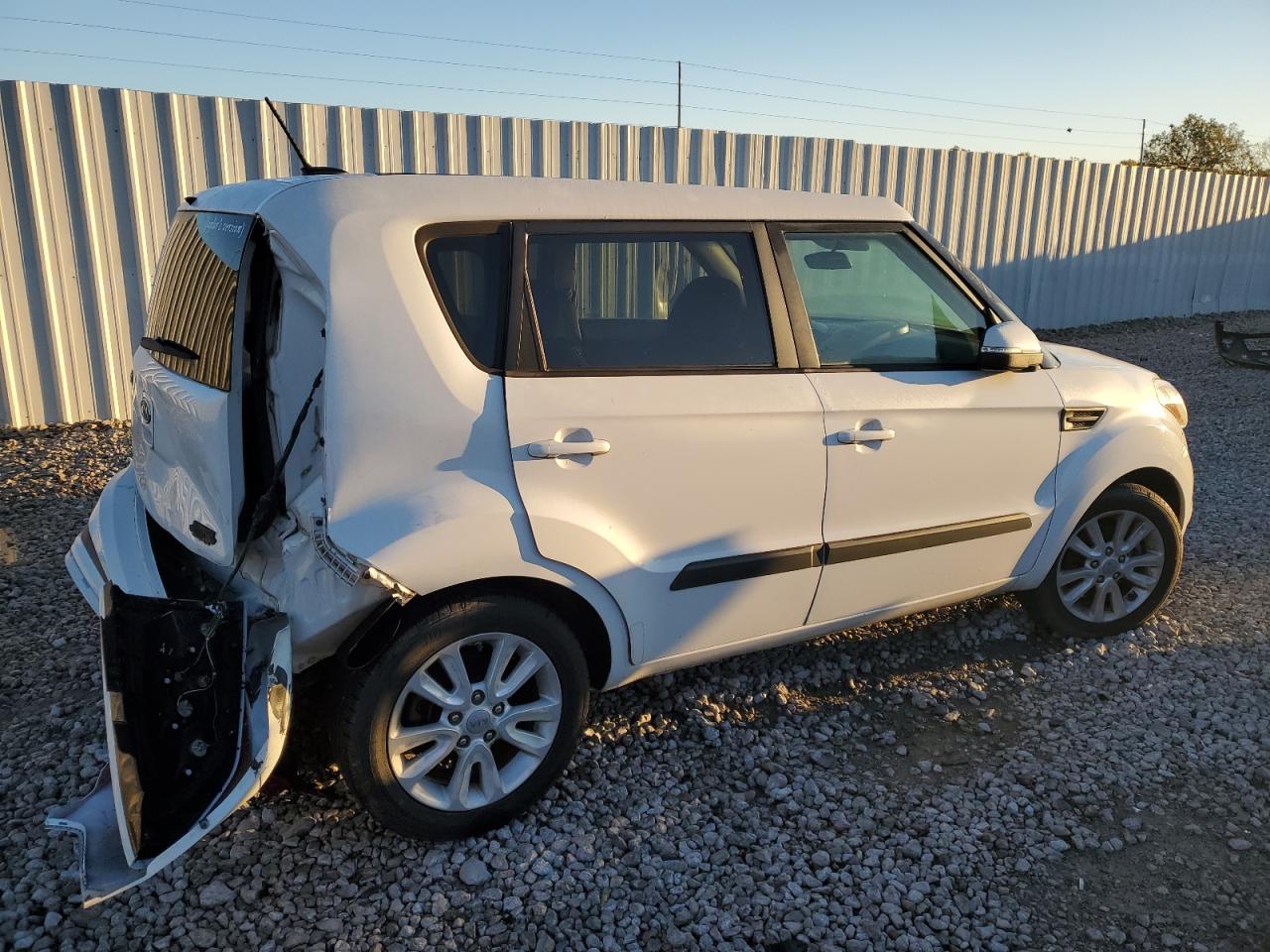2012 KIA SOUL + photo 3
