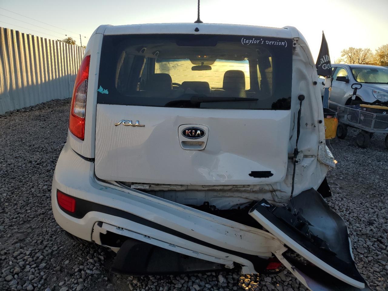 2012 KIA SOUL + photo 6