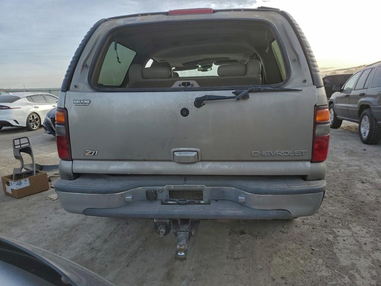 2003 CHEVROLET SUBURBAN K1500 photo 6
