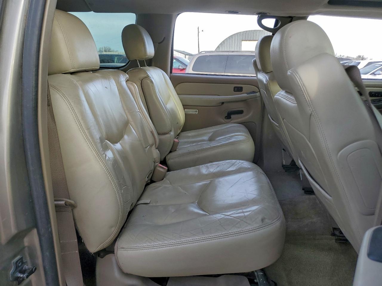 2003 CHEVROLET SUBURBAN K1500 photo 11