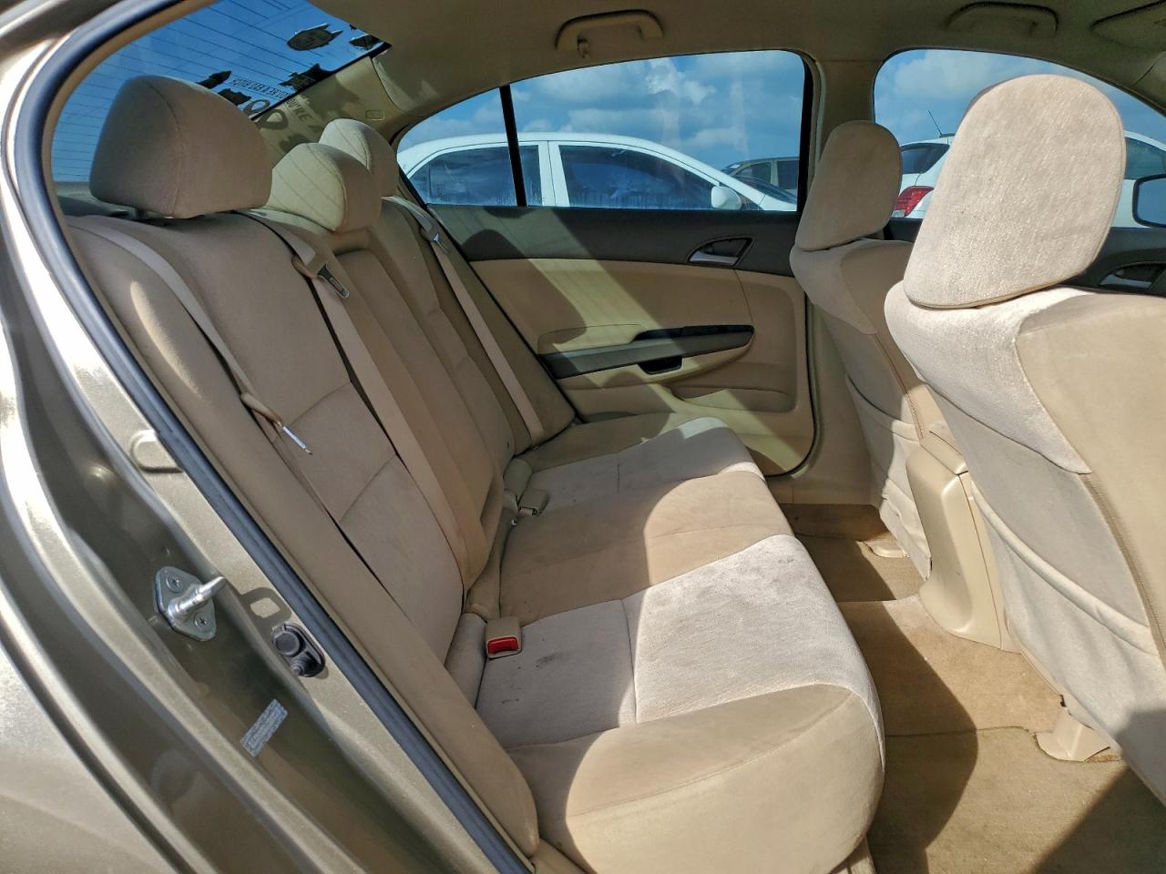 2009 HONDA ACCORD LXP photo 10