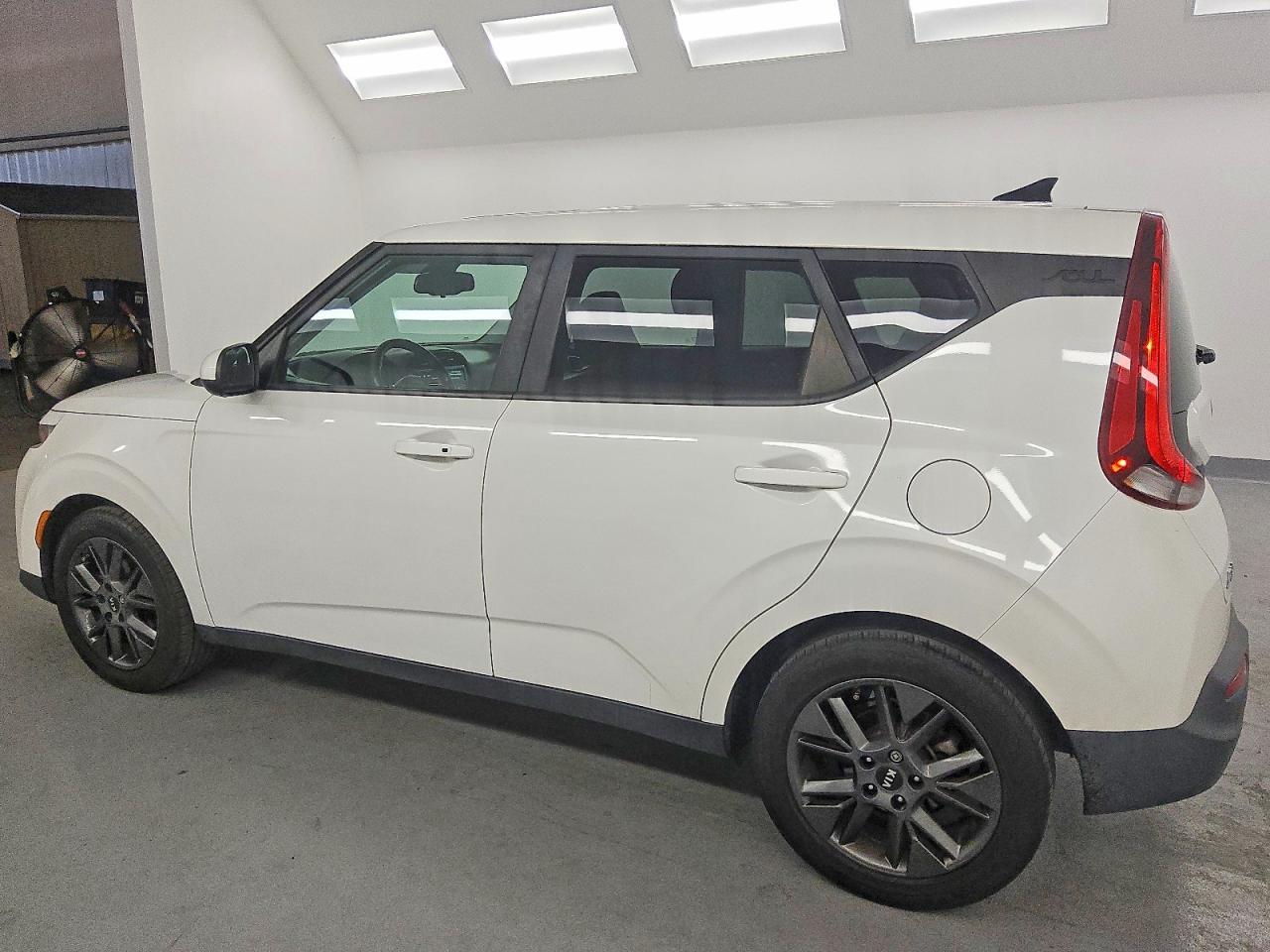 2021 KIA SOUL EX photo 2