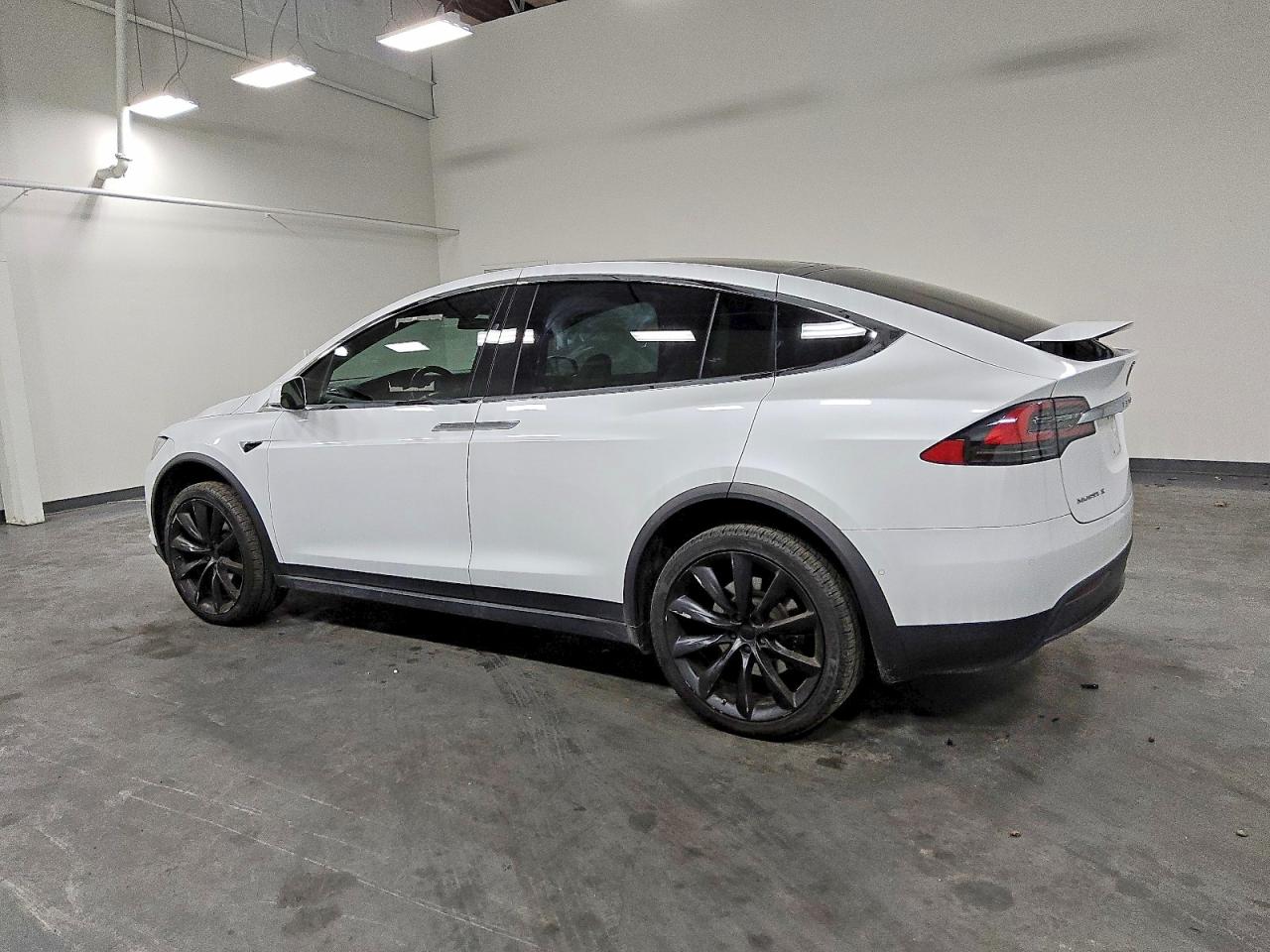 2018 TESLA MODEL X photo 2