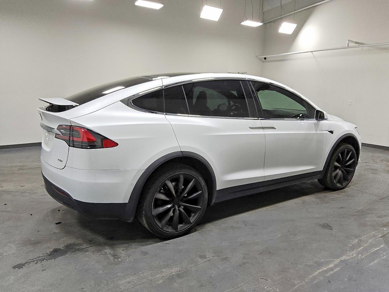 2018 TESLA MODEL X photo 3