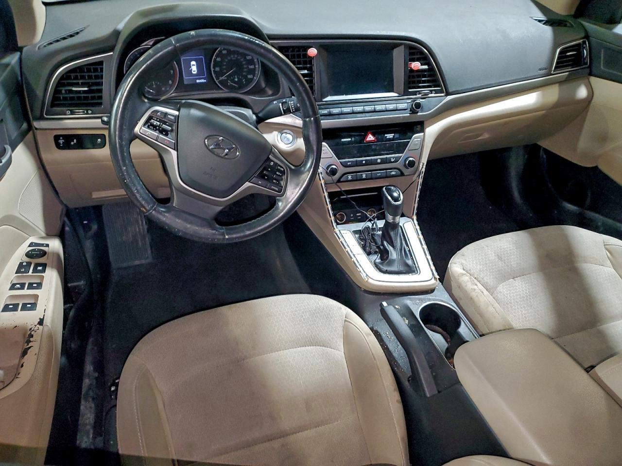 2018 HYUNDAI ELANTRA SEL photo 8