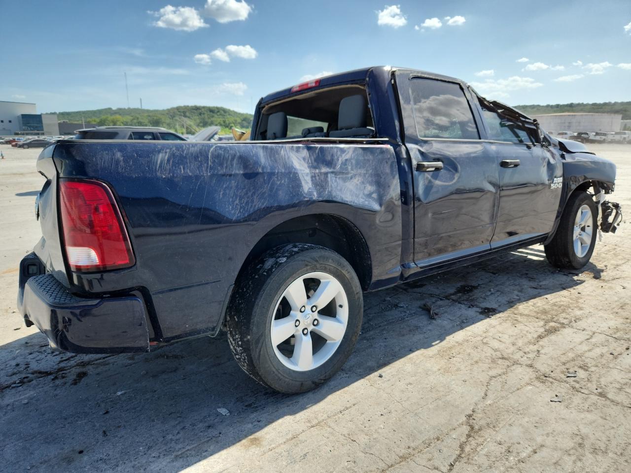 2016 RAM 1500 ST photo 5