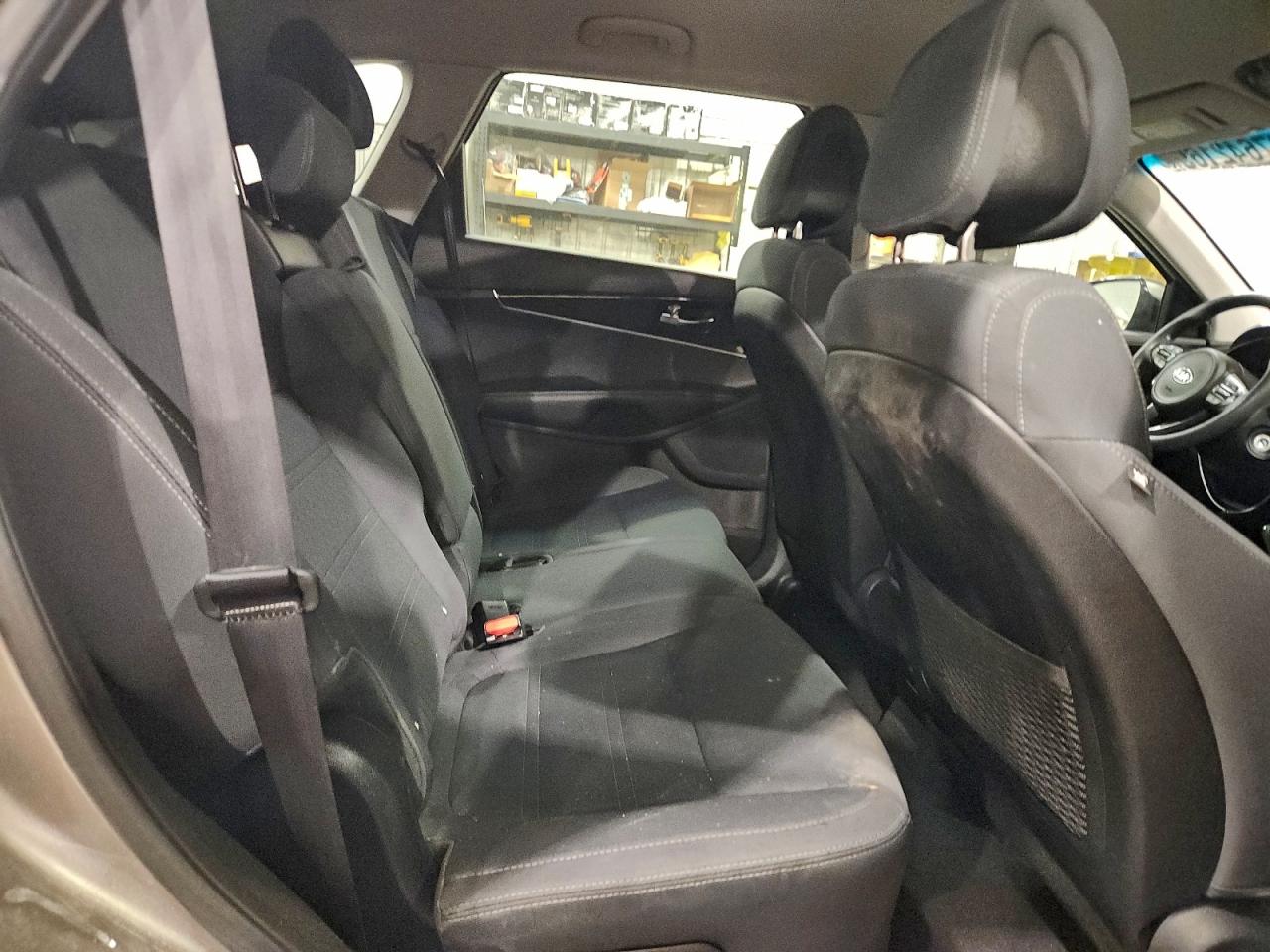 2016 KIA SORENTO LX photo 10