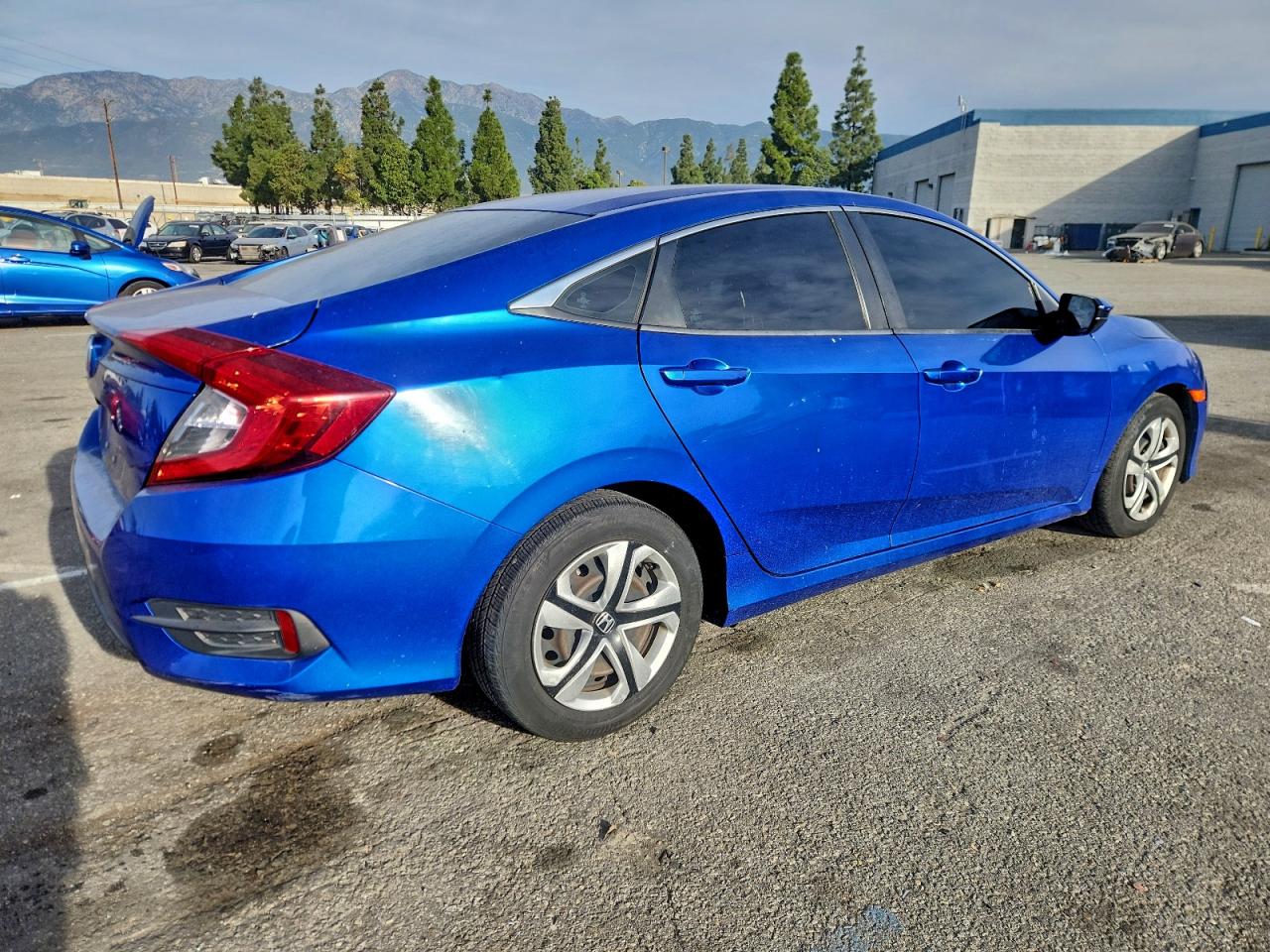 2017 HONDA CIVIC LX photo 3