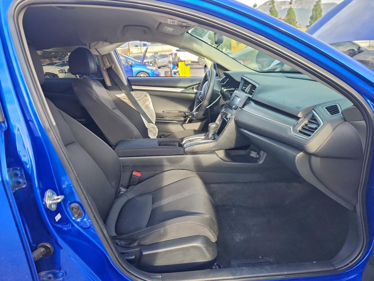 2017 HONDA CIVIC LX photo 7