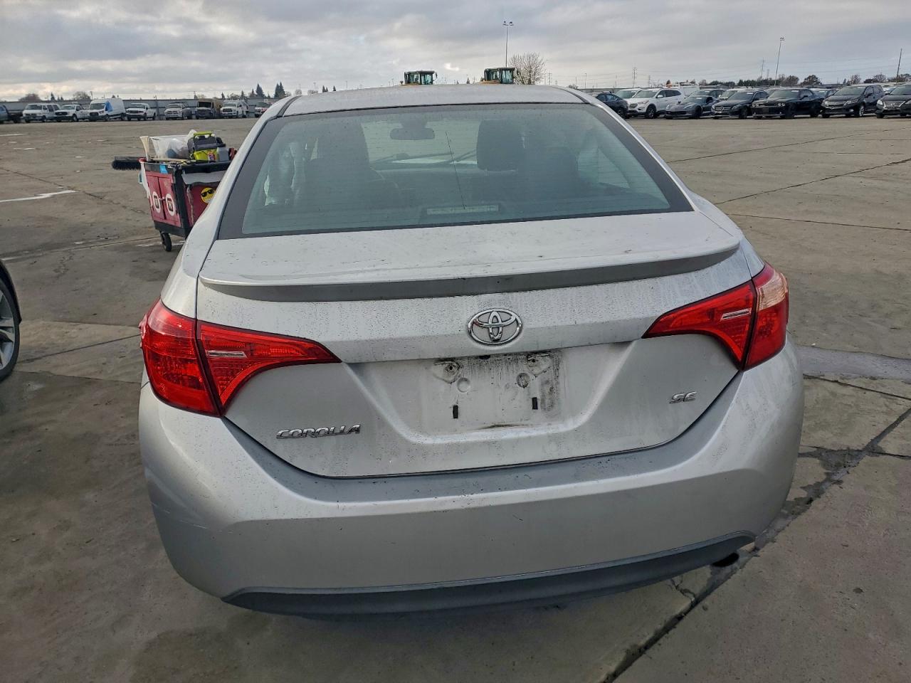 2017 TOYOTA COROLLA L photo 6