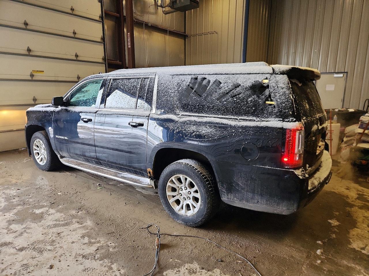 2015 GMC YUKON XL K1500 SLT photo 2