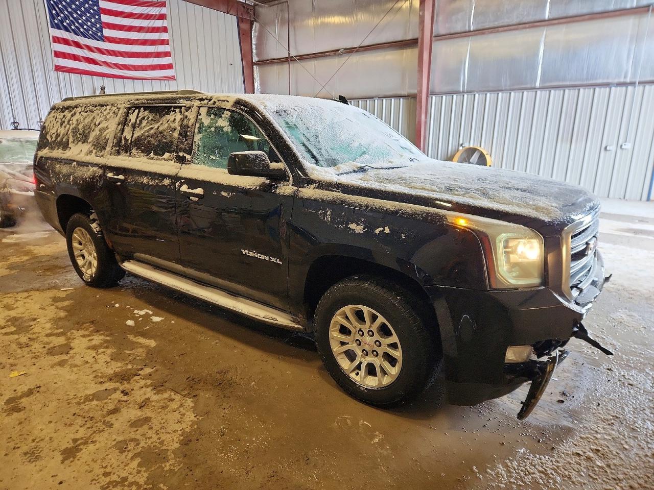 2015 GMC YUKON XL K1500 SLT photo 4
