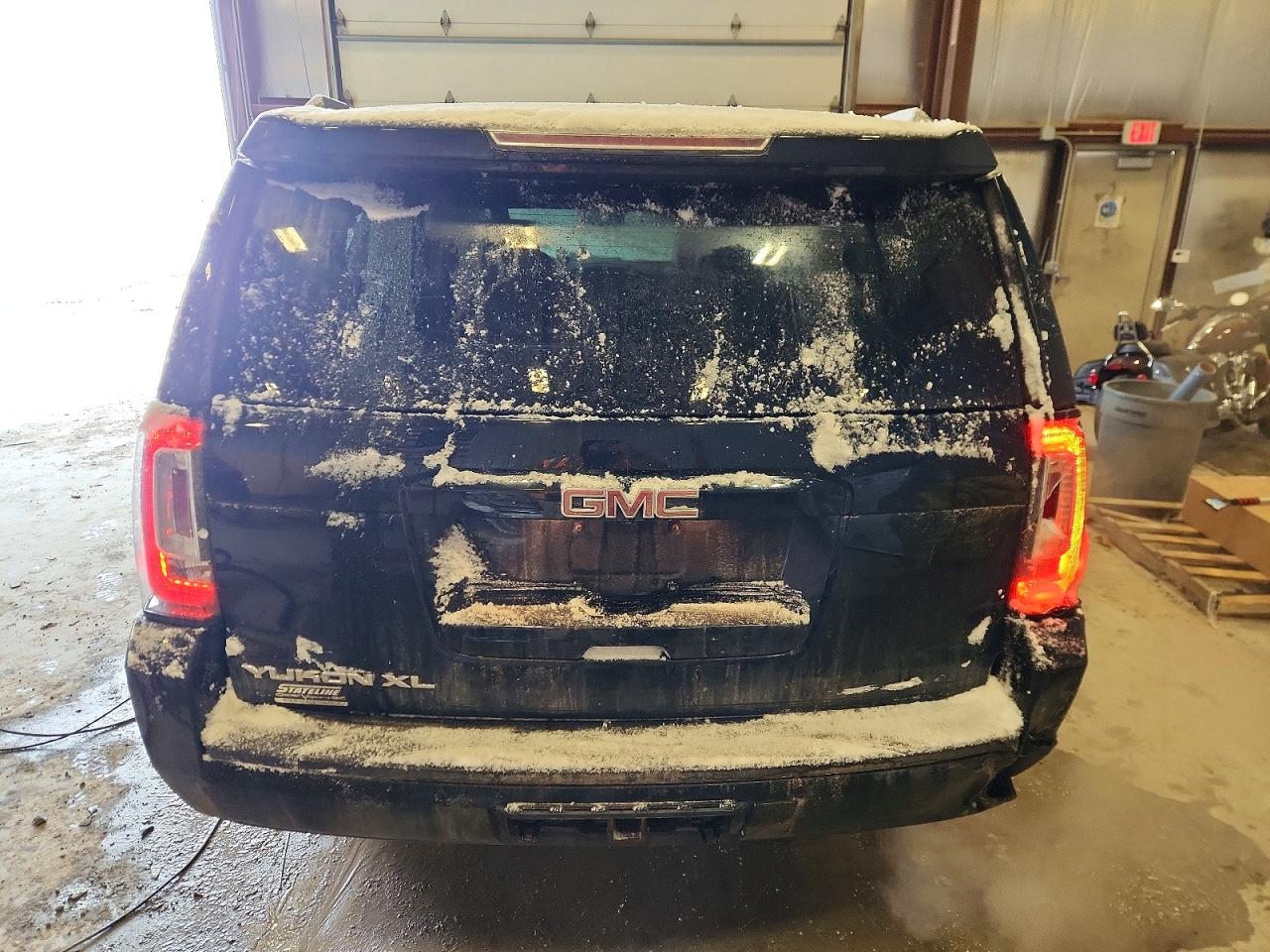 2015 GMC YUKON XL K1500 SLT photo 6