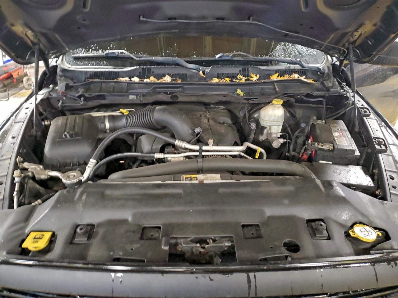 2014 RAM 1500 ST photo 11