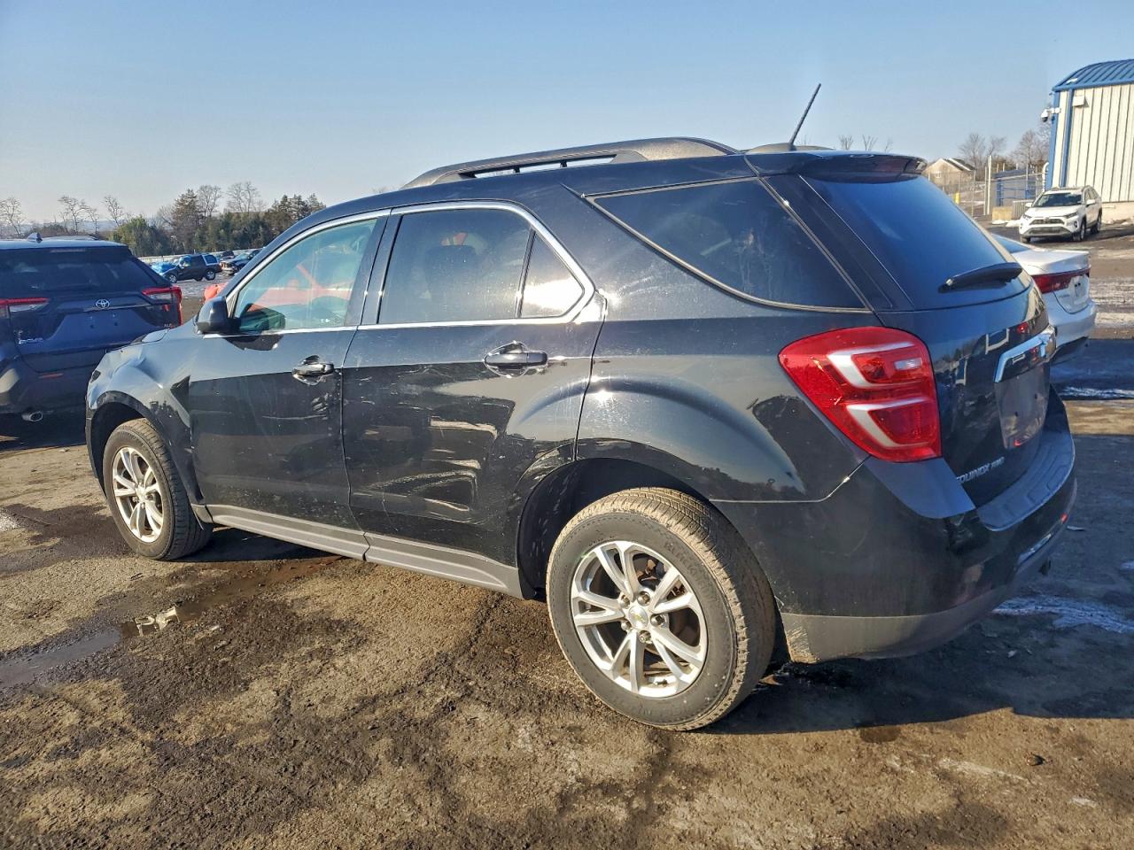2017 CHEVROLET EQUINOX LT photo 5