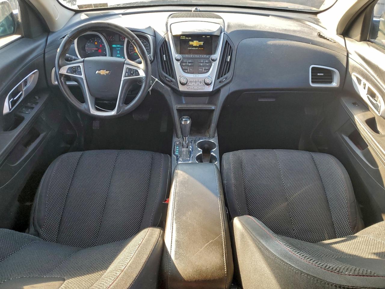 2017 CHEVROLET EQUINOX LT photo 29