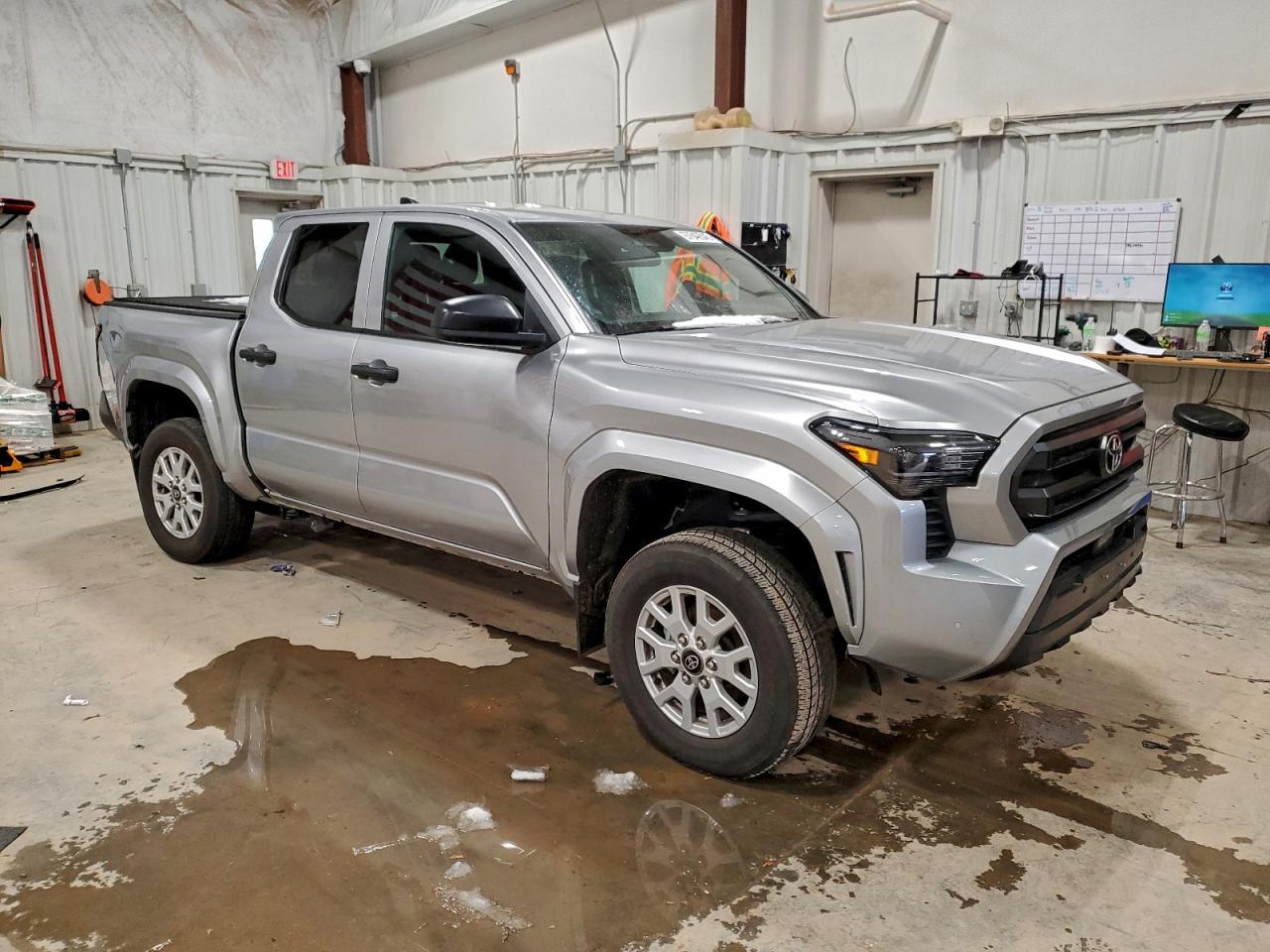 2024 TOYOTA TACOMA DOUBLE CAB photo 4